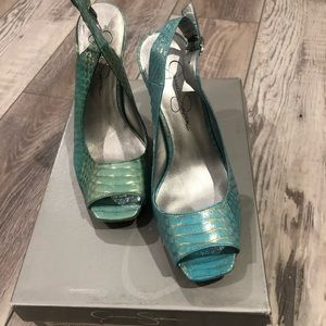 Jessica Simpson Bisano Platform Pump